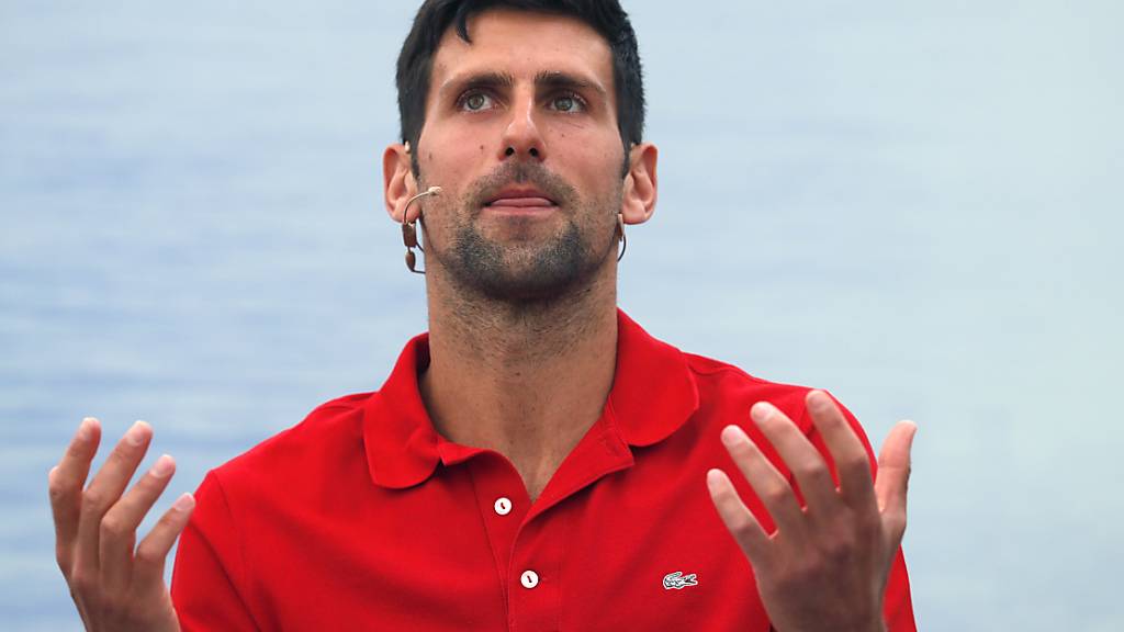 Novak Djokovic tut seine Meinung kund.