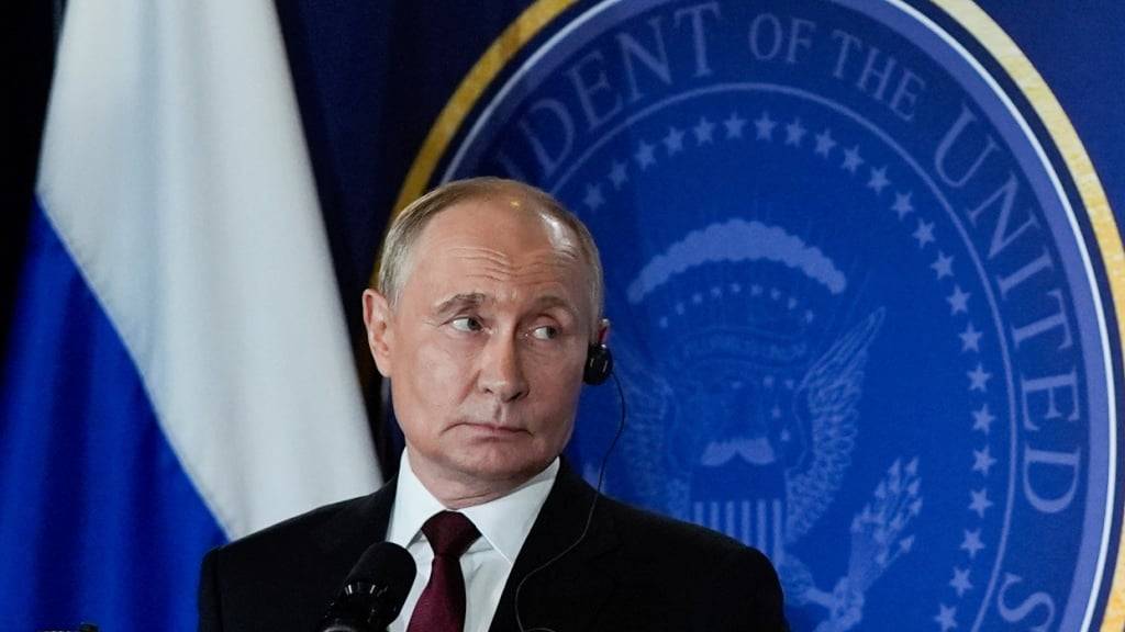 Der russische Präsident Wladimir Putin während einer Pressekonferenz. Foto: Julia Demaree Nikhinson/AP/dpa