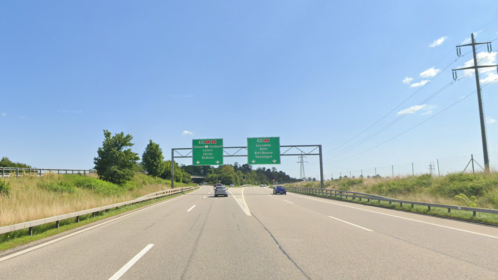 Eine Person mit einem E-Trottinett verirrte sich am Montagnachmittag bei Härkingen auf die Autobahn.