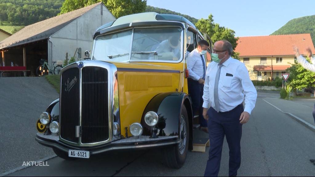 Bester Tropfen: Ein Postauto macht die Aargauer Winzer glücklich