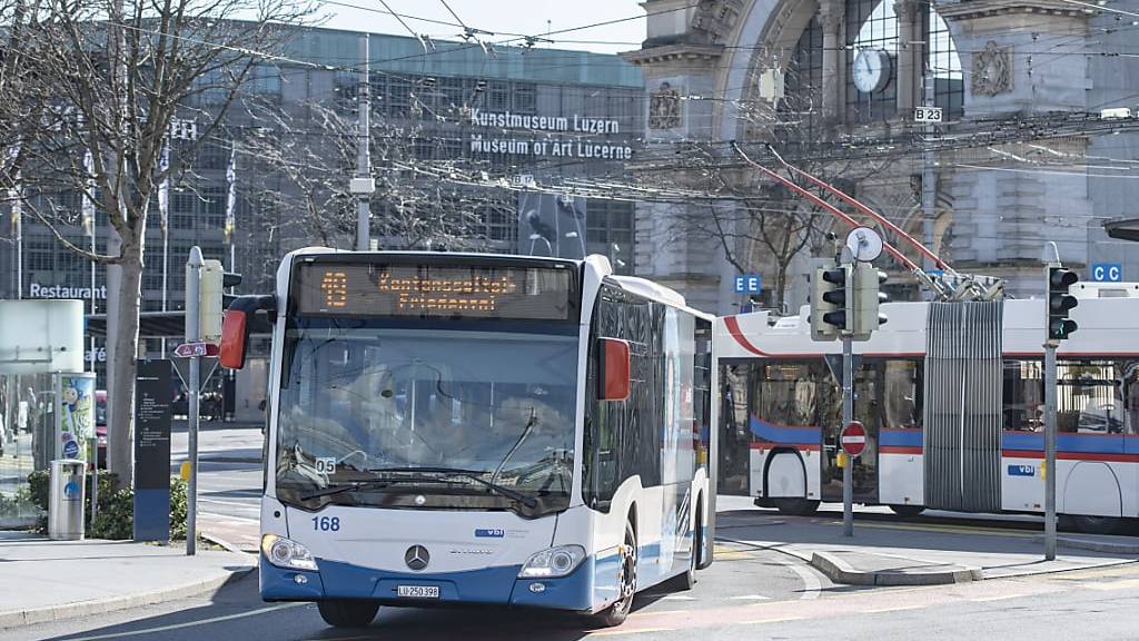 Die Luzerner Stadtregierung beantwortete Fragen rund um die VBL-Subventionsaffäre von 2020. (Symbolbild)