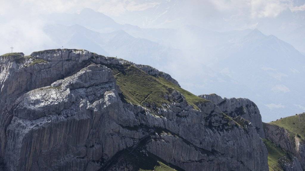 In den Schweizer Bergen sind am Wochenende zwei Berggänger tödlich verunfallt. (Symbolbild)