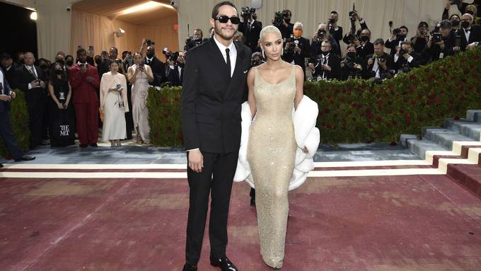 Kim Kardashian überstrahlt alle: So ausgefallen waren die Outfits an der Met Gala