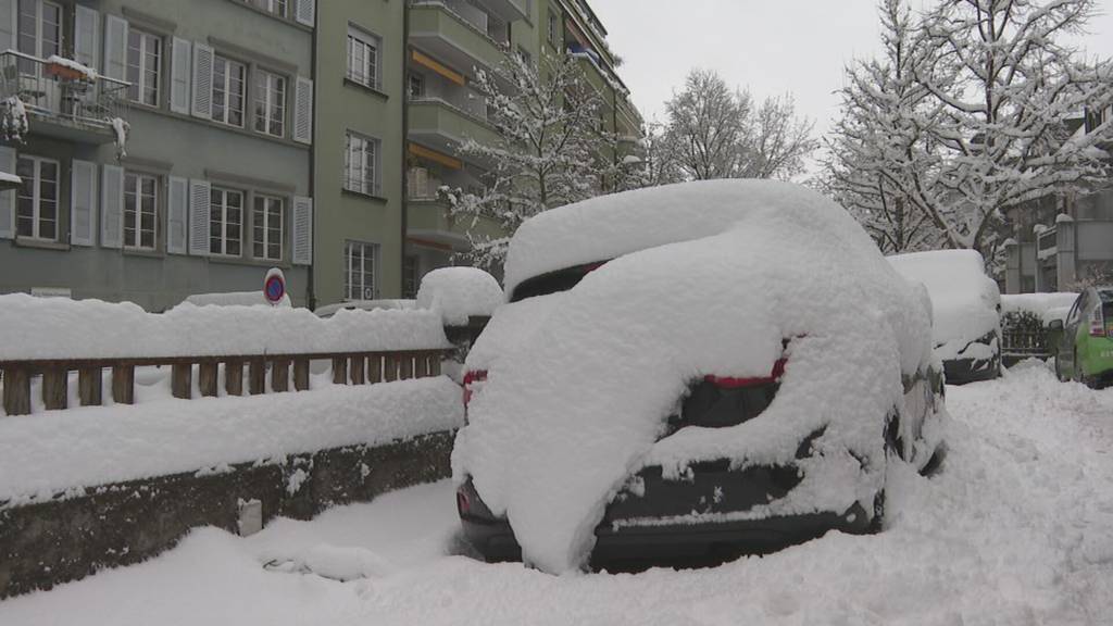 Schnee-Chaos: Auch die Autogaragen hatten viel zu tun