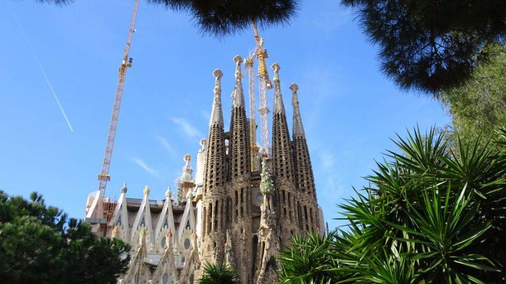 Die Sagrada Familia in Barcelona ist eine der bedeutendsten Sehenswürdigkeiten der Welt. Nun wird sie mit zusätzlichen Geräten und Sicherheitsleuten verstärkt geschützt. Aus Angst vor Terroranschlägen? (Archivbild)