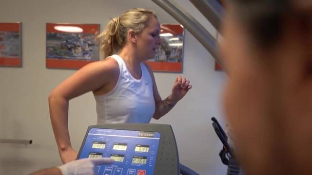 Sind Nick und Jenni fit genug für den Silvesterlauf?
