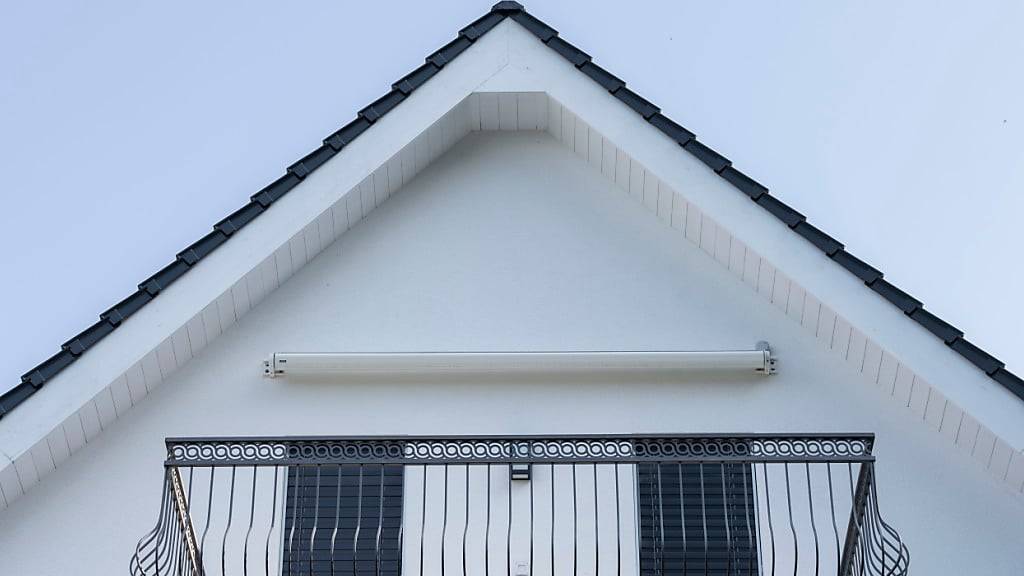 In der Stadt Zürich sollen Erstwohnungen nicht durch kurzzeitig vermietete Zweitwohnungen verdrängt werden. Das Verwaltungsgericht stuft eine entsprechende Regelung als zulässig ein. (Symbolbild)