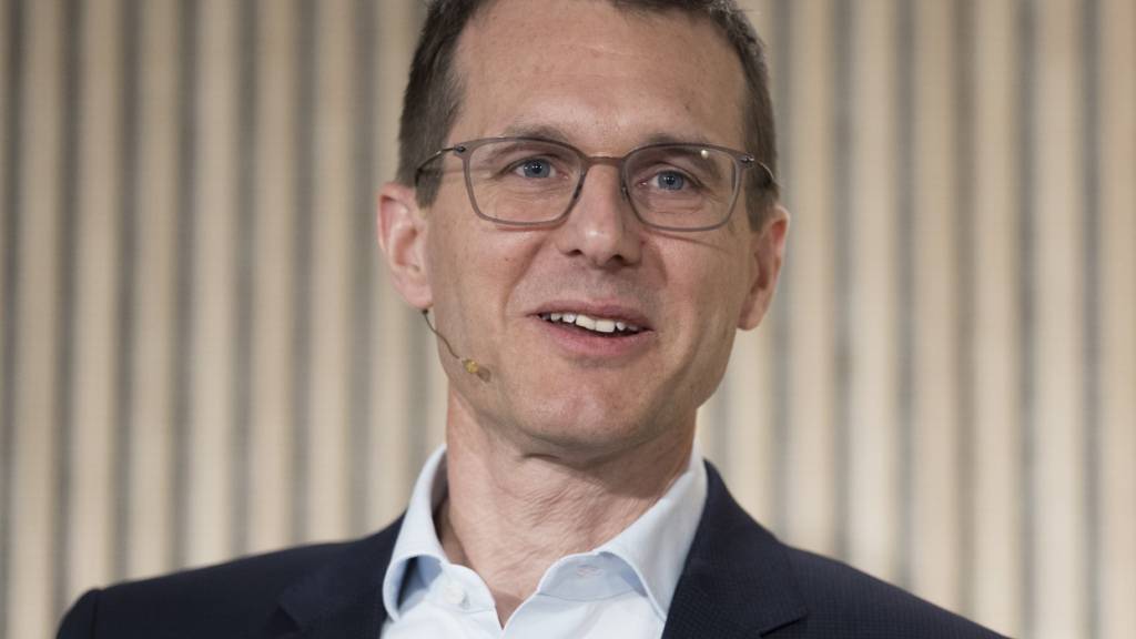 Die Swisscom ist mit ihrem Geschäft in der Schweiz und Italien von den geopolitischen Spannungen zwar «eher am Rande tangiert». Dennoch sei der Schweizer Telekomkonzern betroffen, wenn Lieferketten gestört seien, sagte Swisscom-Chef Christoph Aeschlimann am SEF.