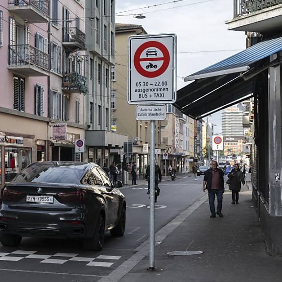 Stadt nimmt 1 Million Franken aus Langstrassen-Bussen im Februar ein