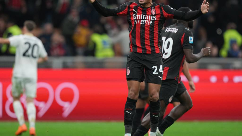 Zachary Athekame feiert seinen Premierentreffer in der Serie A