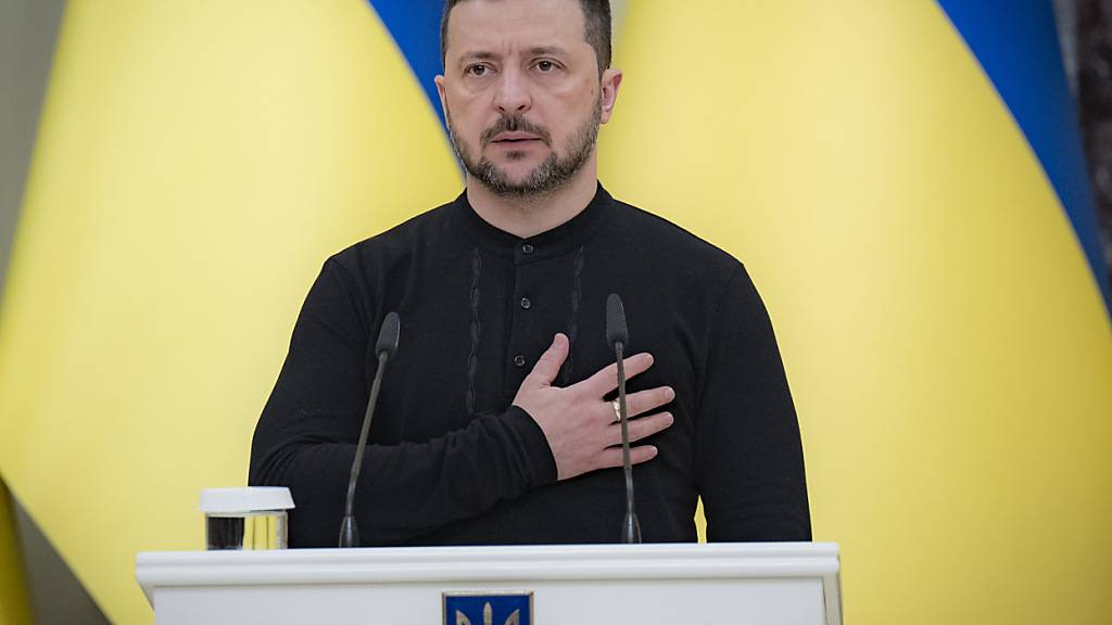 Der ukrainische Präsident Wolodymyr Selenskyj muss voraussichtlich um die Unterstützung der USA für sein Land bangen. Foto: Ukraine Presidency/Ukrainian Pre/Planet Pix via ZUMA Press Wire/dpa