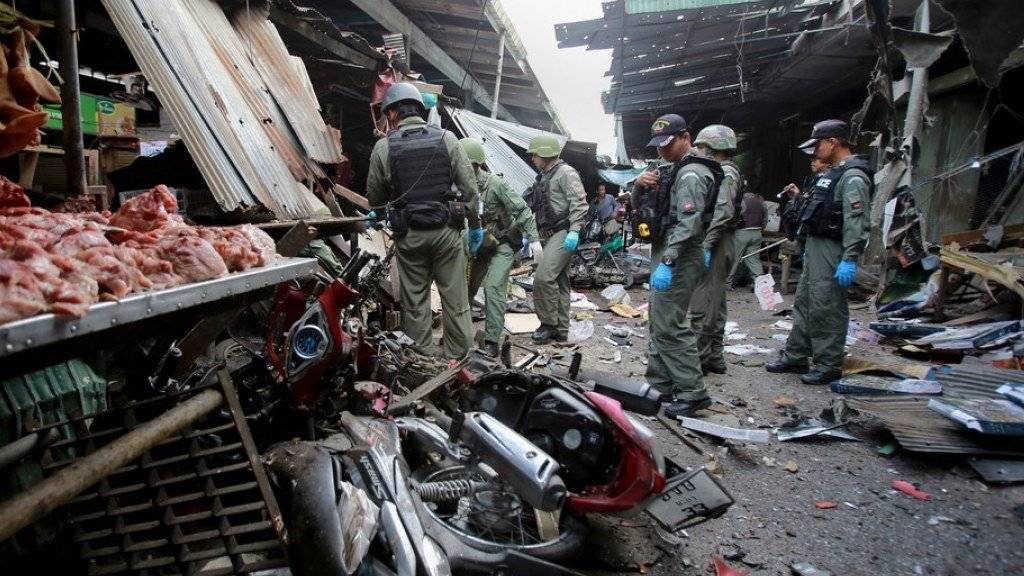 Auf einem Markt in der Stadt Yala explodierte ein Sprengsatz.
