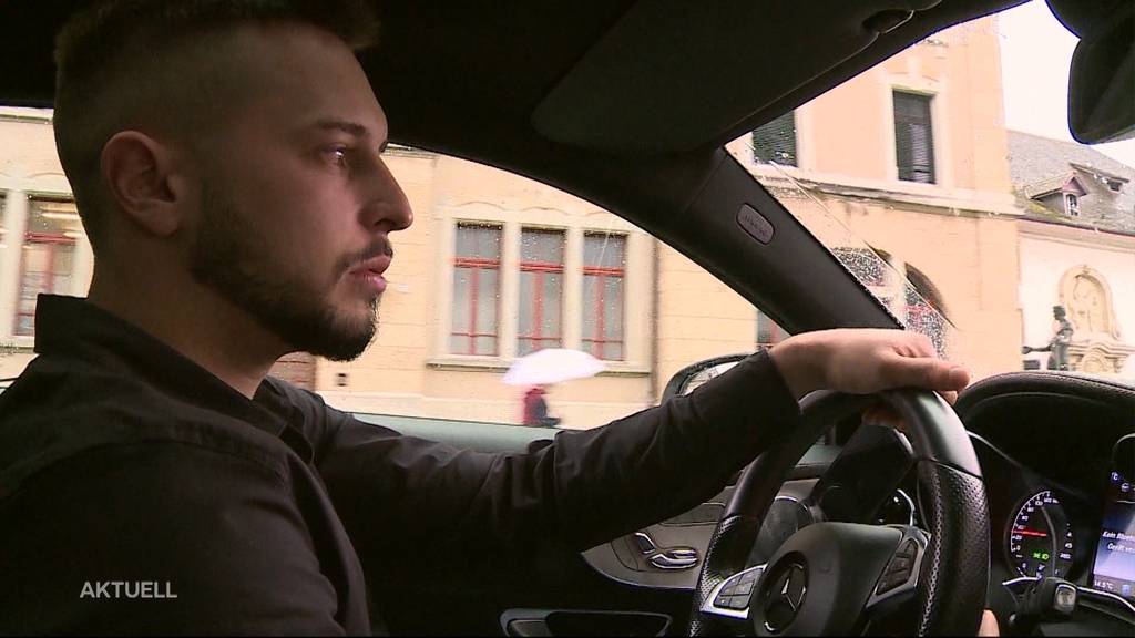 Ein «Autoposer» steht wegen seiner Lärmfahrt vor Gericht