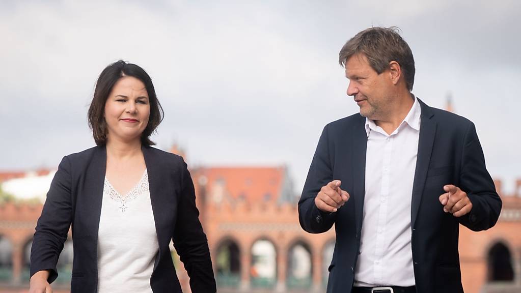 Die Bundesvorsitzenden der Grünen, Annalena Baerbock und Robert Habeck, in Berlin. Foto: Kay Nietfeld/dpa