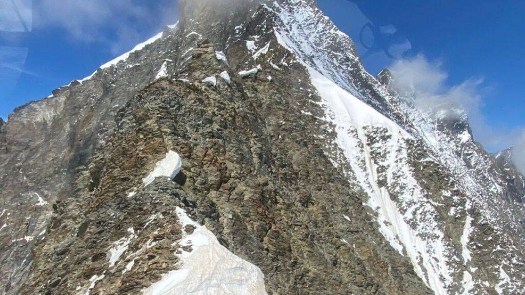 Der 30-jährige Bergsteiger stürzte beim Abstieg vom Täschhorn in die Tiefe.