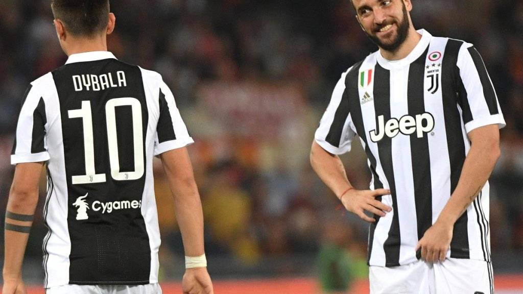 Gonzalo Higuain freut sich mit Juventus Turin über den siebten Titel in Folge