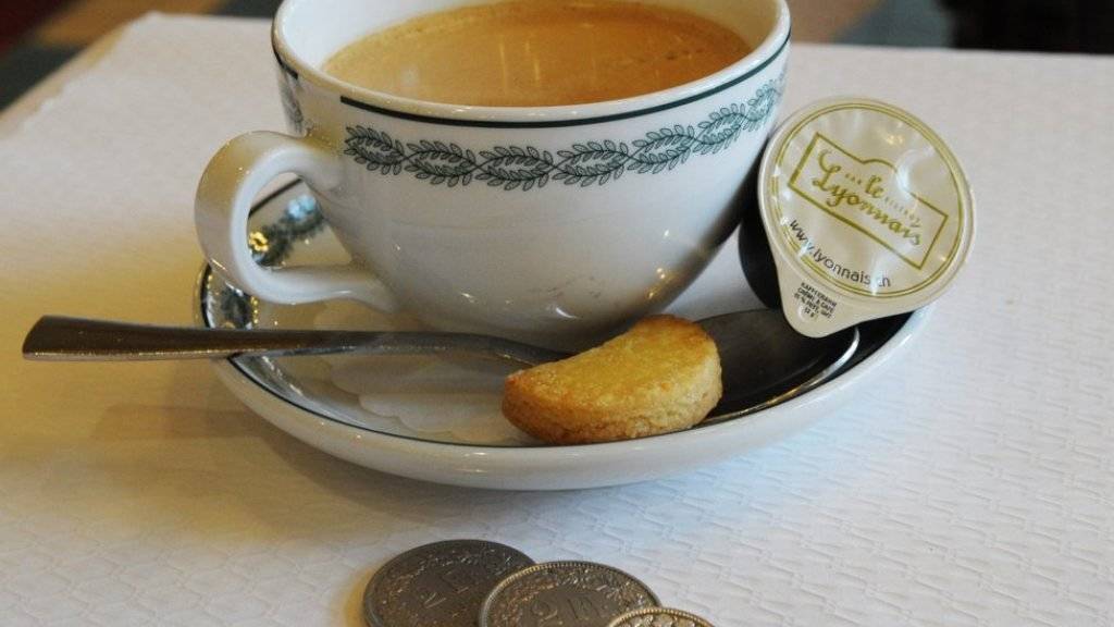 In Zürich ist der Kaffee mit einem Durchschnittspreis von 3,24 Euro weltweit am teuersten. (Symbolbild)