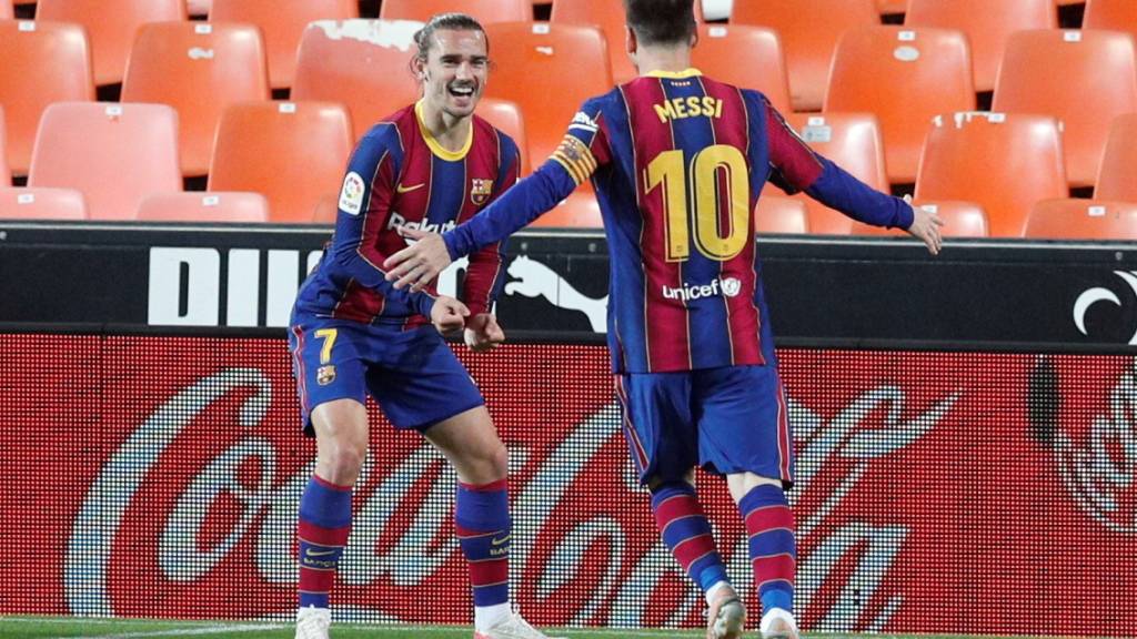 Lionel Messi und Antoine Griezmann führen den FC Barcelona in Valencia mit drei Toren zum Sieg