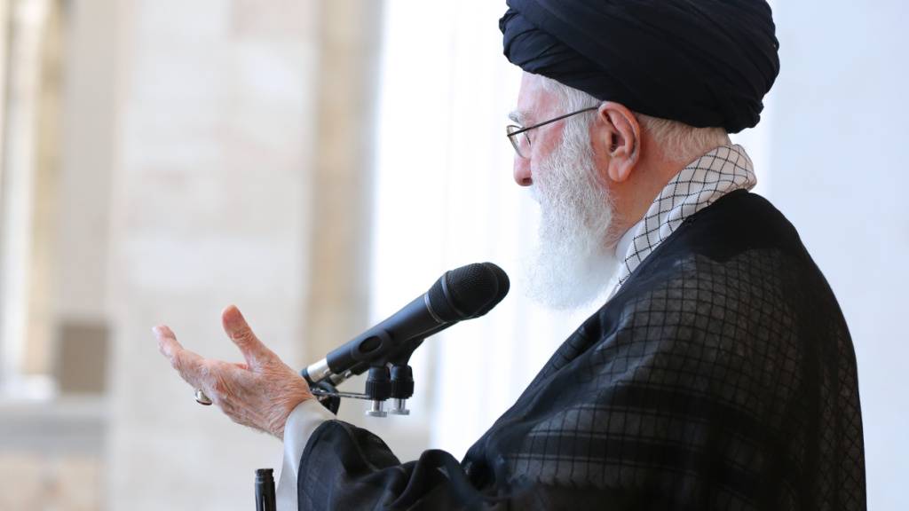 HANDOUT - Der iranische Religionsführer Ajatollah Ali Chamenei. Foto: -/Iranian Supreme Leader office/dpa