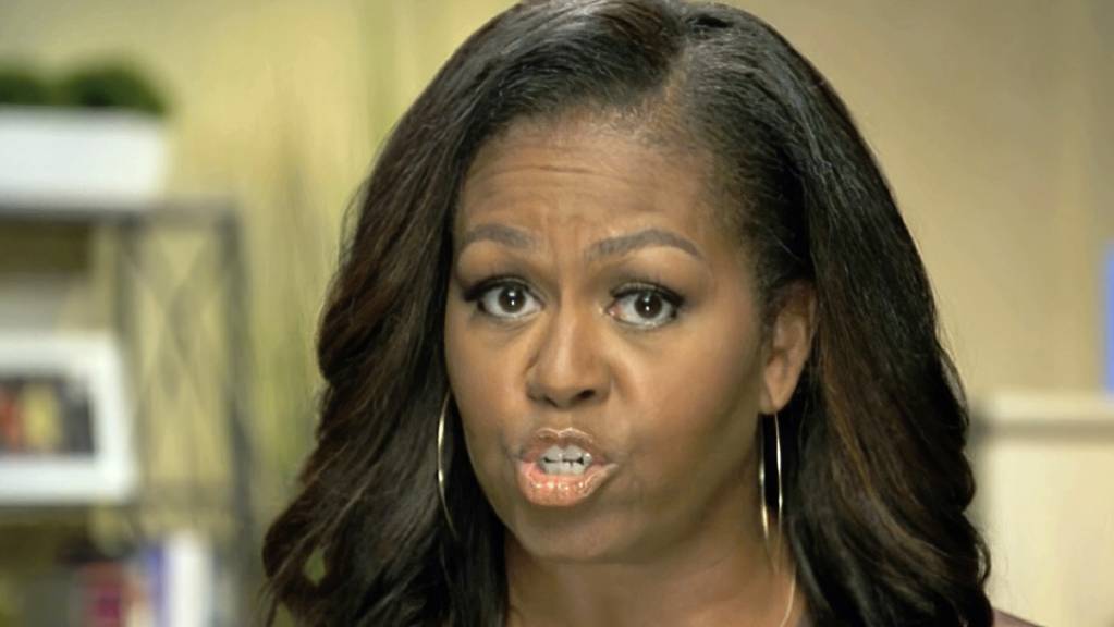 Dieses von der Democratic National Convention zur Verfügung gestellte Videostandbild zeigt Michelle Obama, ehemalige First Lady der USA, während des Parteitages der US-Demokraten.