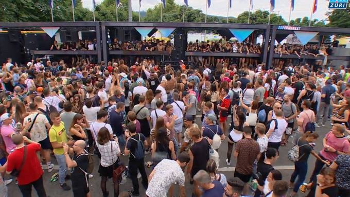 Zürich im Fieber der Street Parade