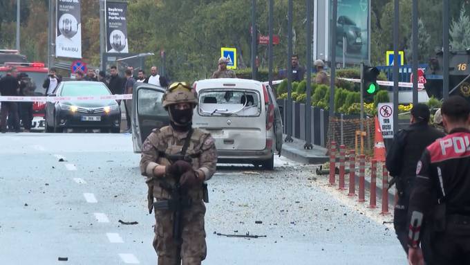 Explosion in Ankara – 2 Polizisten verletzt, 2 Angreifer tot