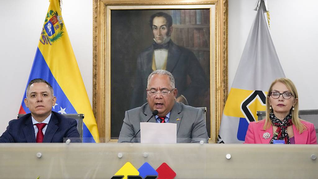 Hoher Wahlbeamter in Venezuela kritisiert Wahl als intransparent