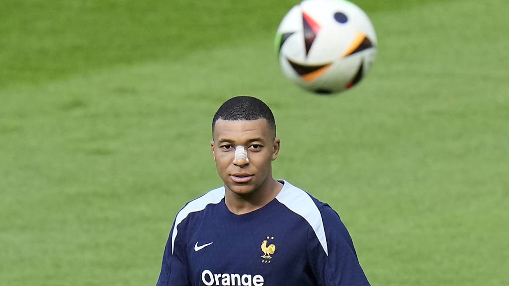 Kylian Mbappé ist für den Match gegen die Niederlande fraglich