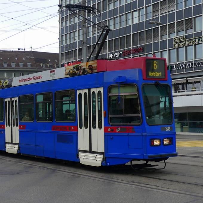 Die blauen Trams werden nach 37 Jahren ausgemustert