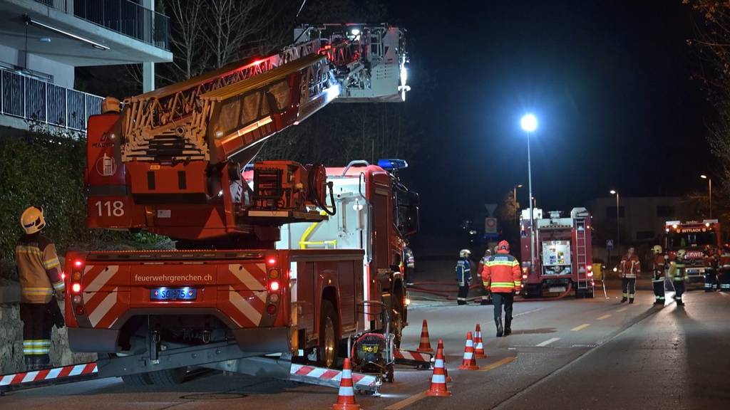 Feuer bricht in Tiefgarage in Grenchen aus – 15 Fahrzeuge zerstört