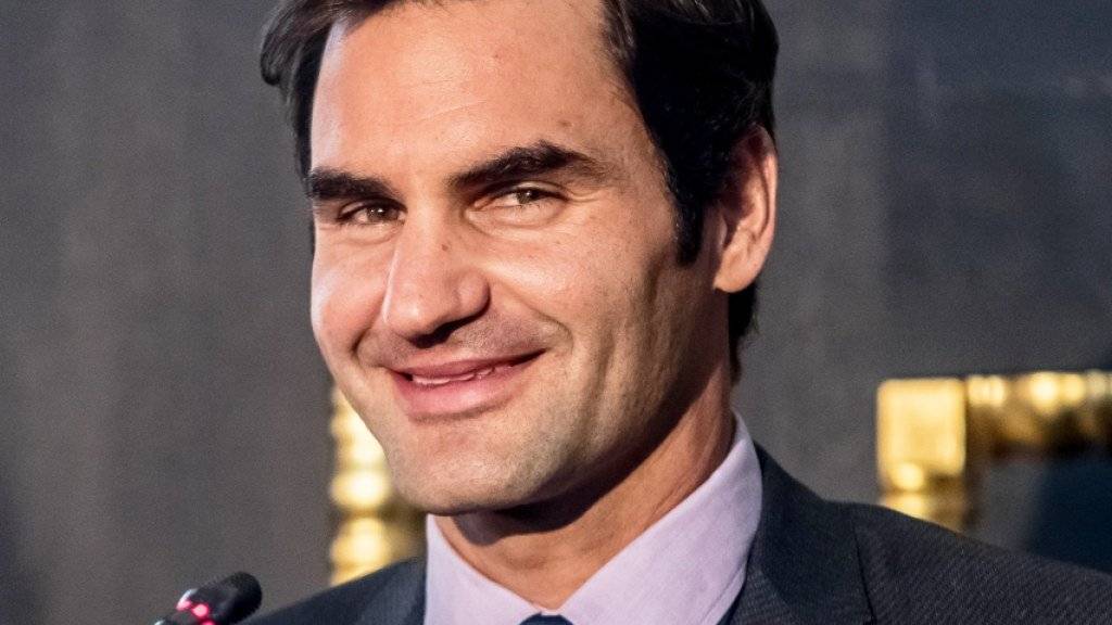 Roger Federer denkt noch lange nicht an das Karriereende und einigte sich mit den Swiss Indoors auf einen Dreijahresvertrag