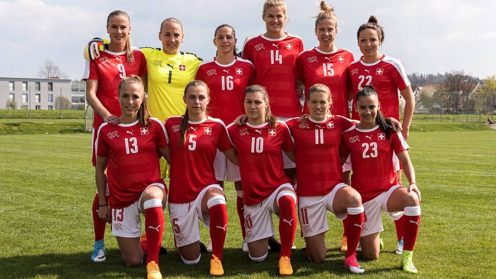 Das Schweizer Frauen Fussball-Nationalteam ist bereit für Holland (Archivbild April 2017).