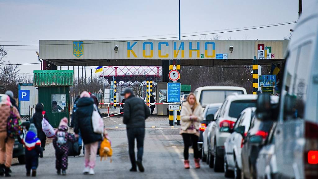 ARCHIV - In der Westukraine sind ukrainischen Angaben zufolge 32 Ukrainer mit einem Lkw  ̧ber die gr ̧ne Grenze nach Ungarn geflohen. Foto: Patrik UhlÌ ̄/CTK/dpa