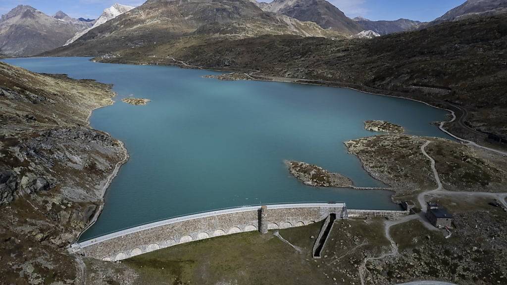 Der Stausee Lago Bianco auf dem Berninapass, mit dessen Wasser Repower Strom produziert. (Archivaufnahme)