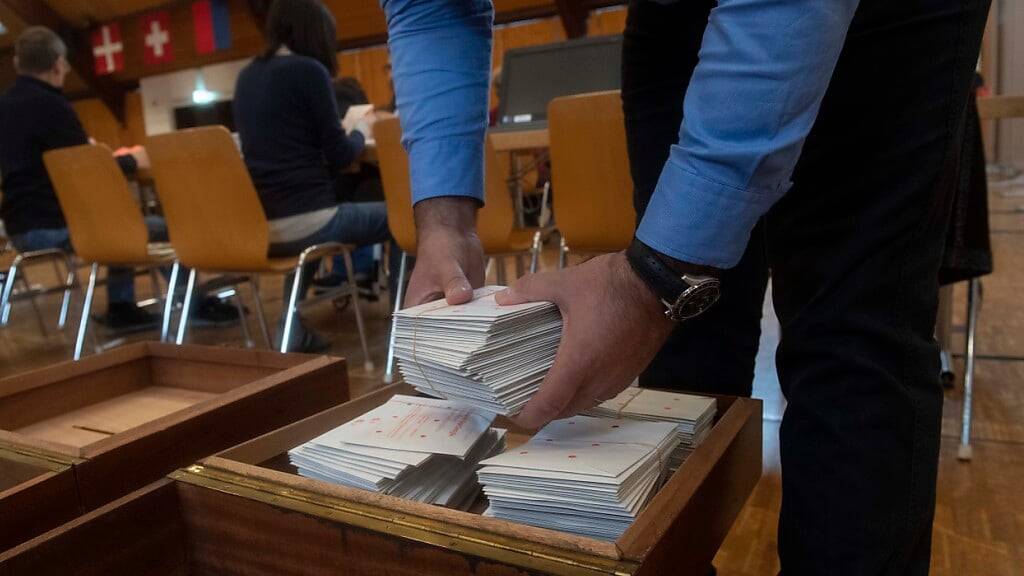 Wegen systematischer Unregelmässigkeiten mussten am Sonntag in Arbedo-Castione die Kommunalwahlen vom vergangenen April wiederholt werden. (Archivbild)