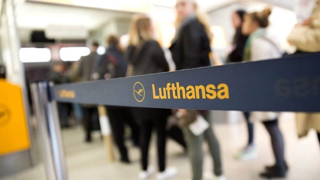 Angesichts der Krise in Venezuela stellt die deutsche Airline Lufthansa ihre Flüge dorthin ein. (Archivbild)