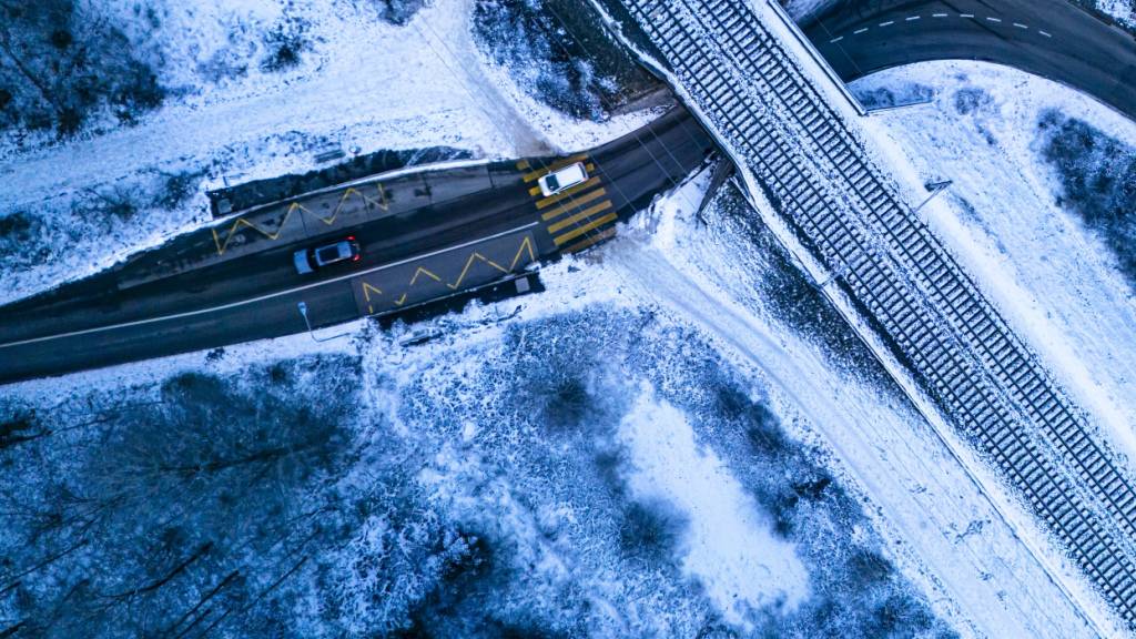 Wegen Schnee und Eis fuhren am Samstag die Busse in Zürich teilweise gar nicht mehr. (Archivbild)