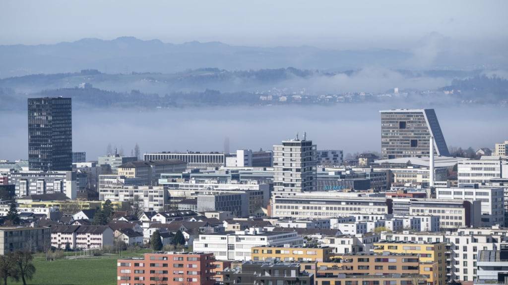 Die Stadt Zug ist laut aktuellen Prognosen mit der Schulraumplanung auf Kurs. (Archivbild)