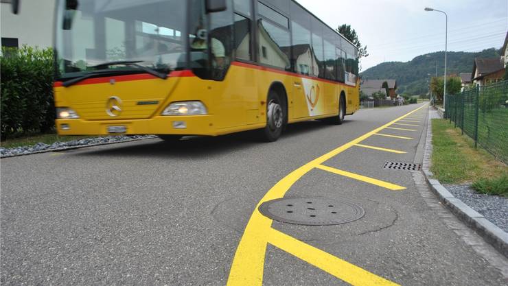 Die Neuen Gelben Markierungen Sind Ein Trottoir Fricktal rgau rgauer Zeitung