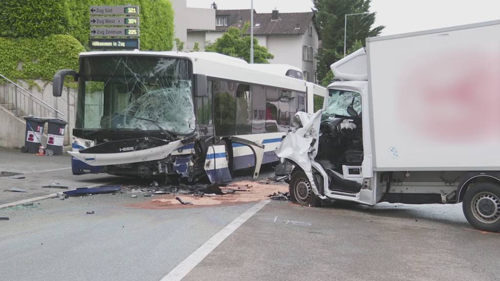 Unfall in der Stadt Zug mit mehreren Verletzten