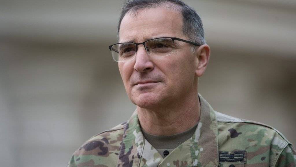 Curtis Scaparrotti bei der Zeremonie im europäischen Hauptquartier der US-Truppen in Stuttgart. Der hoch dekorierte Vier-Sterne-General führte seit Oktober 2013 das US-Kommando in Südkorea. Nun befehligt er das US-Europakommando und die NATO-Truppen in Europa.