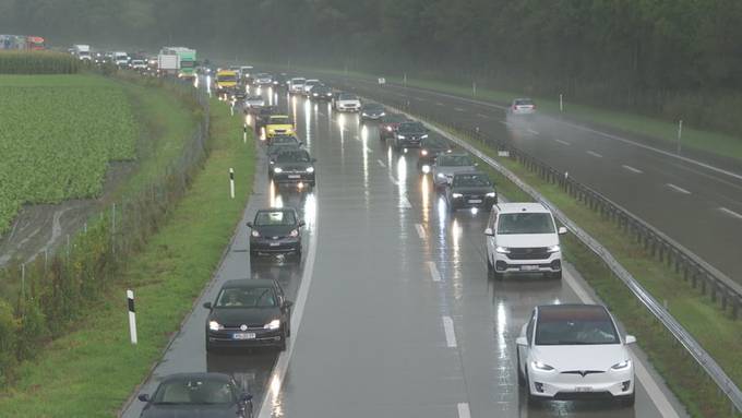 Mega-Stau auf Rheintal-Autobahn
