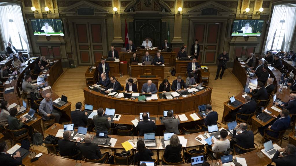 Der St. Galler Kantonsrat hat nach einer fast neunstündigen Beratung das Entlastungspaket beschlossen. (Archivbild)