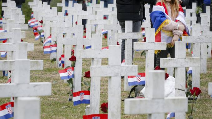 Vukovar gedenkt serbischen Massakers vor 30 Jahren