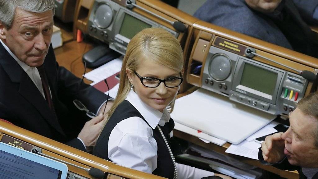 Timoschenko hatte sich erfolglos für den Misstrauensantrag gegen die Regierung von Jazenjuk eingesetzt. Nun verlässt ihre Partei die Koalition.