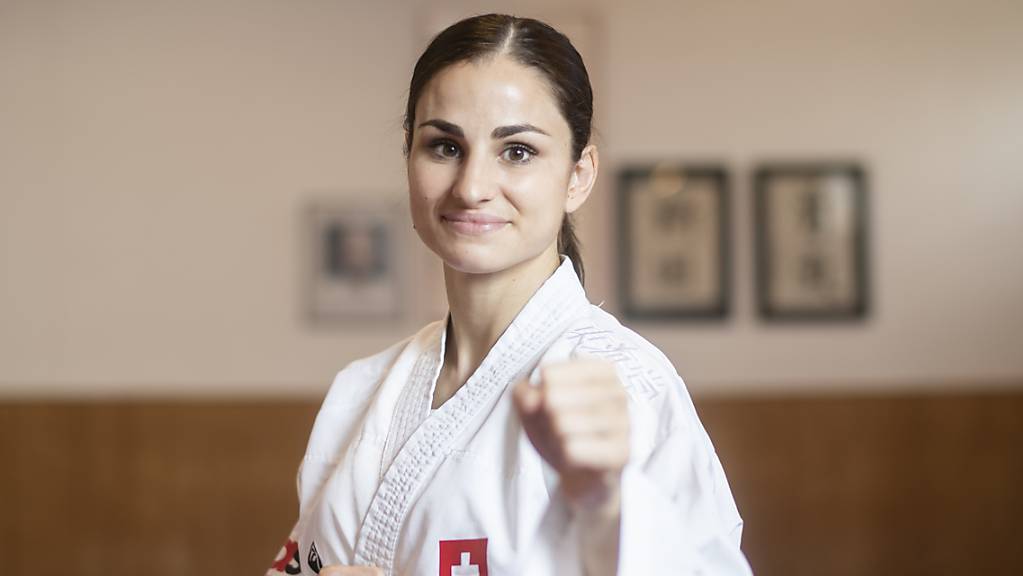Der Schweizer Karateka Elena Quirici wird die Ehre zuteil, die Schweizer Fahne an der Schlussfeier ins Stadion zu tragen
