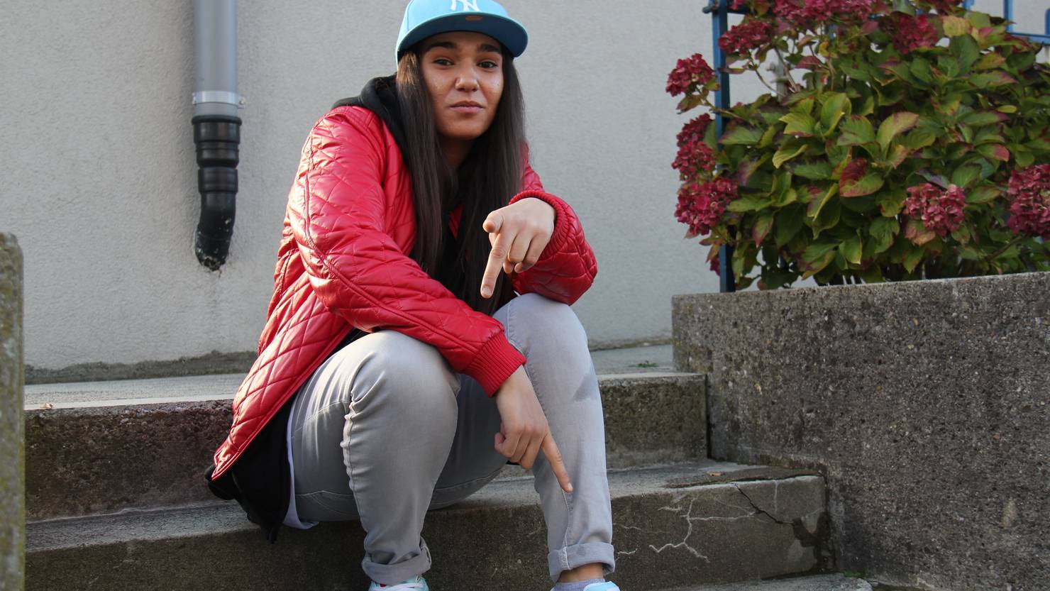 Rapperin Doris battlet sich knapp in nächste Runde FM1Today