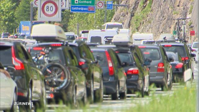 28 Kilometer: Rekordstau vor dem Gotthard