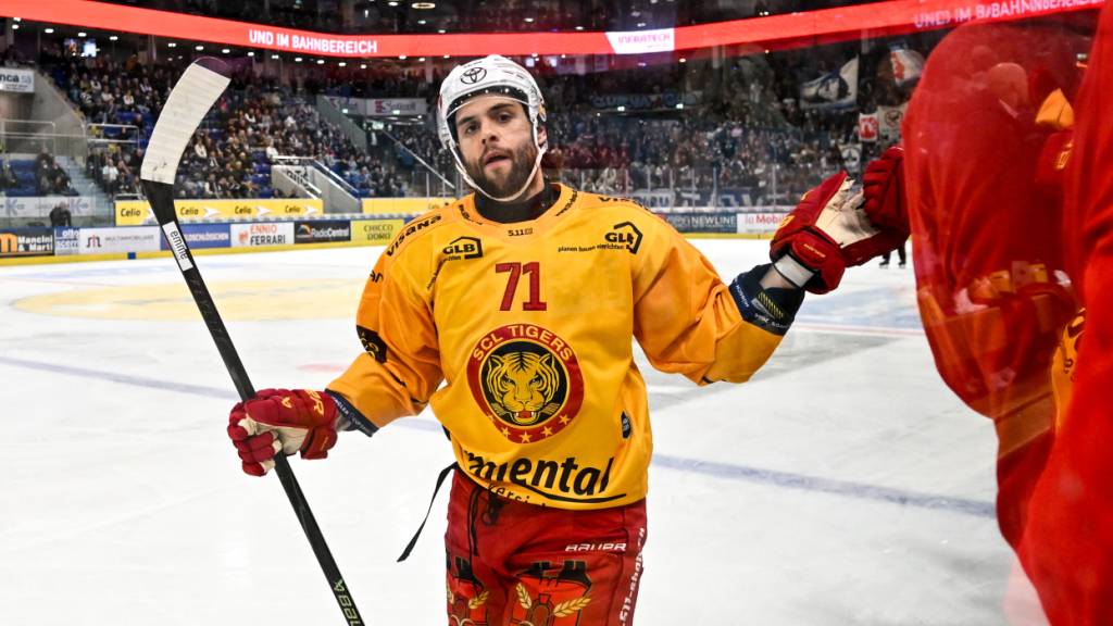 Gross in Form: Julian Schmutz eröffnete mit seinem bereits vierten Saisontor das Skore für die SCL Tigers in Ambri-Piotta