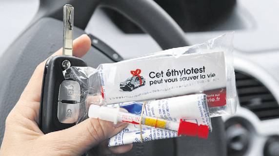 Autoreisende nach Frankreich brauchen Alkoholtestgerät